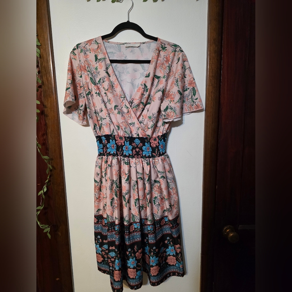 Elegant Floral V-Neck Midi Dress